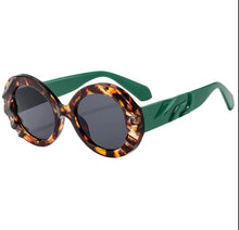 Cargar imagen en el visor de la galería, Trebol - lentes de sol redondos Carey con verde
