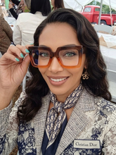 Cargar imagen en el visor de la galería, Oversize cuadrado Cafe naranja- Lentes con o sin aumento

