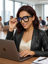 Cargar imagen en el visor de la galería, Oversize cuadrado negro- Lentes con o sin aumento
