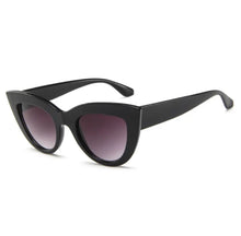 Cargar imagen en el visor de la galería, Fun Day- lentes de sol UV400 Cateye negro mate intenso
